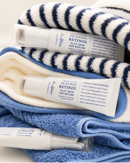 Retinol-Augencreme mit Roll-On-Applikator DR. ALTHEA | Retinol Flat Iron Eye Roller - 25 ml