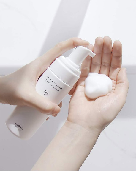 AMINOSÄURE-BASIERENDES SANFTES REINIGUNGSMITTEL DR. ALTHEA | AMINO ACID GENTLE BUBBLE CLEANSER